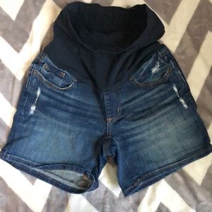 Pea in the pod maternity shorts